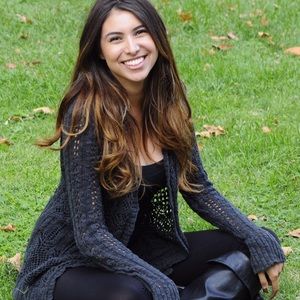 Meet your Posher, Danielle